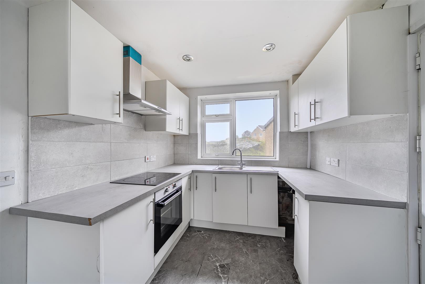 Upper Gendros Crescent, Gendros, Swansea, SA5 8DY